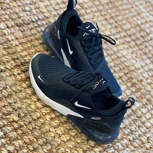 Only worn once, will look brand new with a little wipe!
